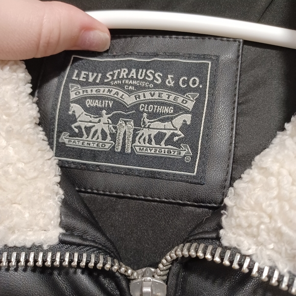 Levi puff jacket - Picture 2 of 2